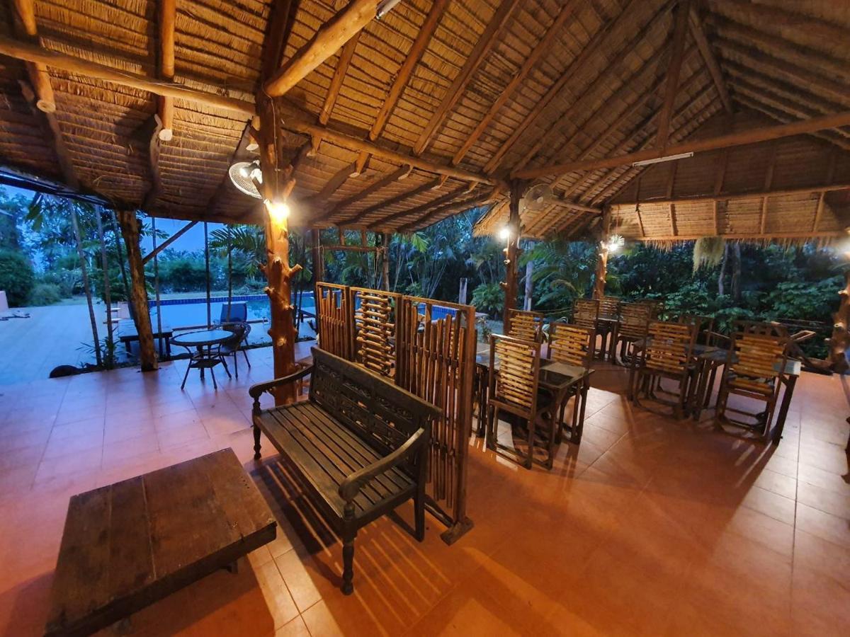 Bamboo Hideaway Resort マーク島 エクステリア 写真