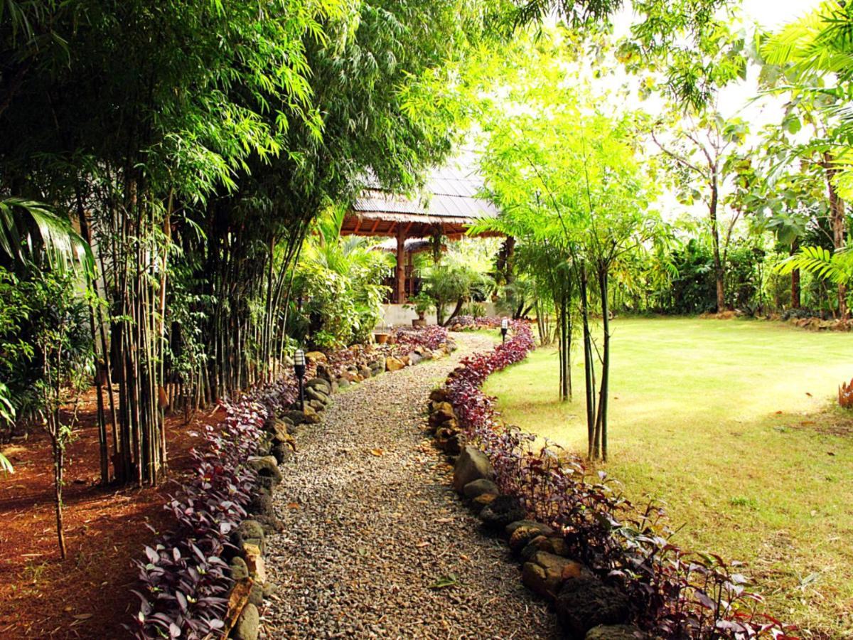 Bamboo Hideaway Resort マーク島 エクステリア 写真