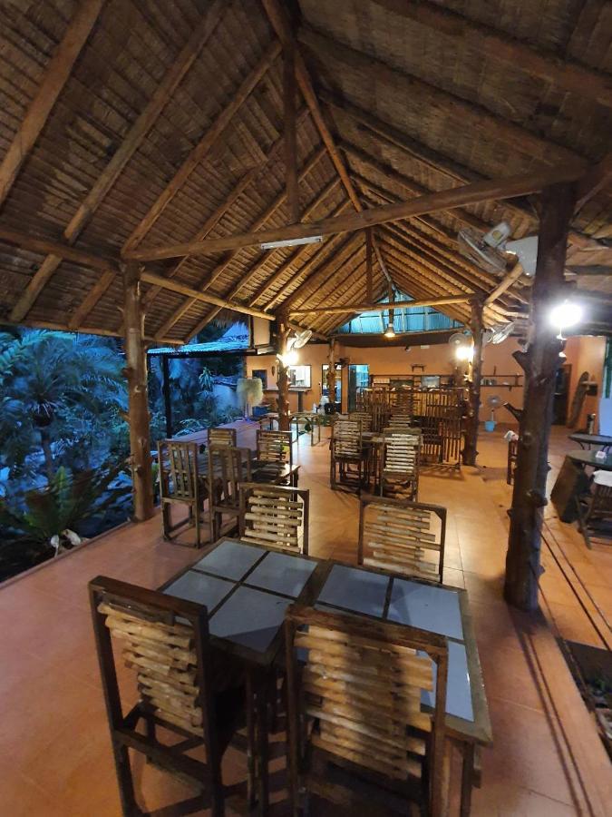 Bamboo Hideaway Resort マーク島 エクステリア 写真